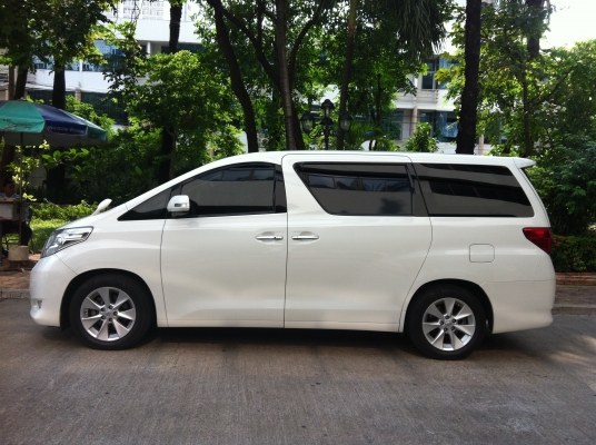 รถบ้านวิ่งน้อยขายด่วน.. Toyota Alphard 2.4 ปี2010