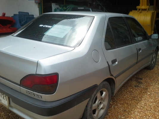 เปอร์โช  306   เกียออโต้  ปี  97ขับดีนิ่ง  ช่วงล่างทำมาหมดแล้ว