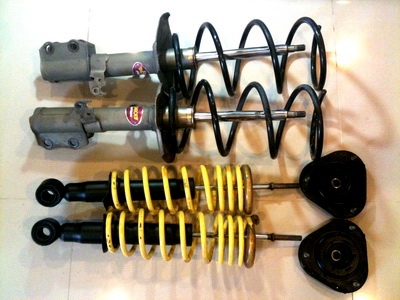 โช็คสปริงชุดโหลด Altis 01-06 สปริงหลัง APEX  โช็คหน้าหลัง Monroe reflex โหลดลง 1-2 นิ้ว และเบ้าโช็คสองตัวครับ