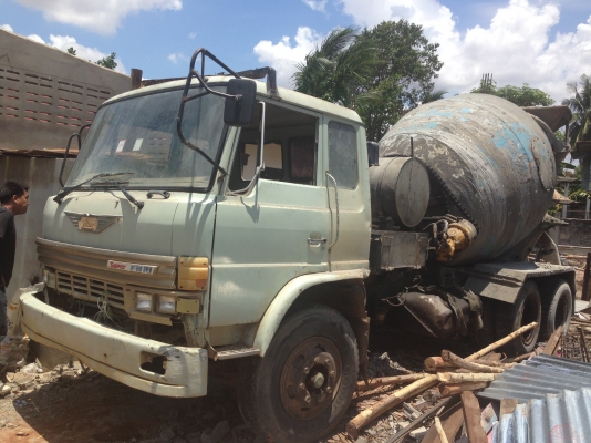 HINO F18 - 185 HP HO7C รถโม่ปูน สิบล้อ 2 เพลาสภาพดีพร้อมใช้งานได้เลย ช่วงล่างคัชซีสวยมากไม่มีบวม โม่ปูนแบบโซ่ไม่มีรั่วไม่มีซึ่ม เอกสารเล่มทะเบียนมีครบพร้อม ราคาต่อรองได้ครับ