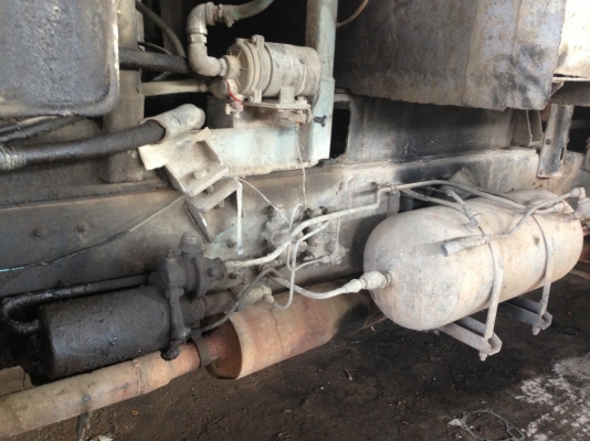 HINO F18 - 185 HP HO7C รถโม่ปูน สิบล้อ 2 เพลาสภาพดีพร้อมใช้งานได้เลย ช่วงล่างคัชซีสวยมากไม่มีบวม โม่ปูนแบบโซ่ไม่มีรั่วไม่มีซึ่ม เอกสารเล่มทะเบียนมีครบพร้อม ราคาต่อรองได้ครับ