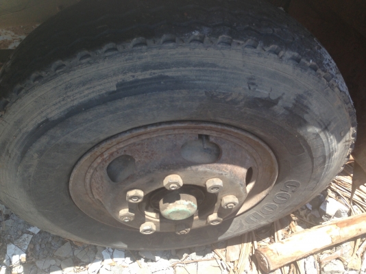 HINO F18 - 185 HP HO7C รถโม่ปูน สิบล้อ 2 เพลาสภาพดีพร้อมใช้งานได้เลย ช่วงล่างคัชซีสวยมากไม่มีบวม โม่ปูนแบบโซ่ไม่มีรั่วไม่มีซึ่ม เอกสารเล่มทะเบียนมีครบพร้อม ราคาต่อรองได้ครับ