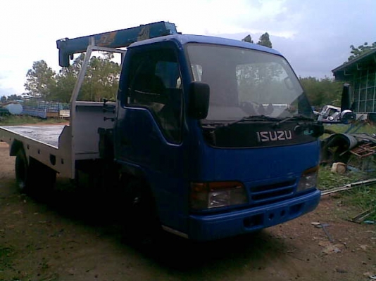 ขายรถอีซูซุ NKR ติดเครนทาดาโน่ท้องวี 2.2 ตัน 3 ปลอก สภาพสวย พร้อมใช้