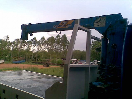 ขายรถอีซูซุ NKR ติดเครนทาดาโน่ท้องวี 2.2 ตัน 3 ปลอก สภาพสวย พร้อมใช้