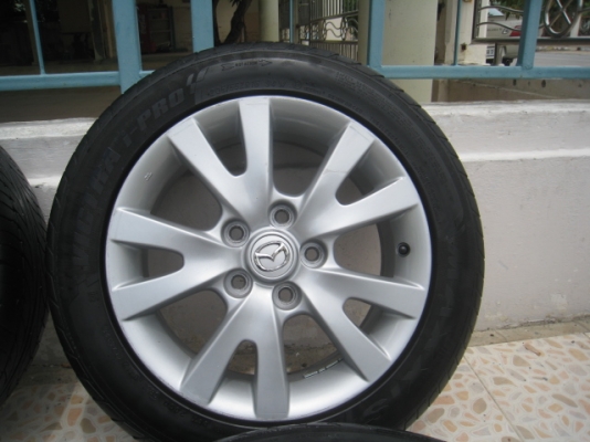 ขายล้อแม็ก Mazda3 16"x6.5" et 52.5 5รู114.3+ยางปี11,12 (081-3747940)