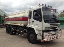 รถบรรทุกน้ำมัน