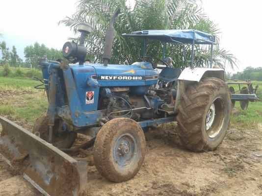 ขายรถไถฟอร์ด 77 T3  มีเล่ม พร้อมโอน ชุดปั้มหางเป็นของ6610( ผาน CMT)เครื่องฟิตใหม่ แรงดี