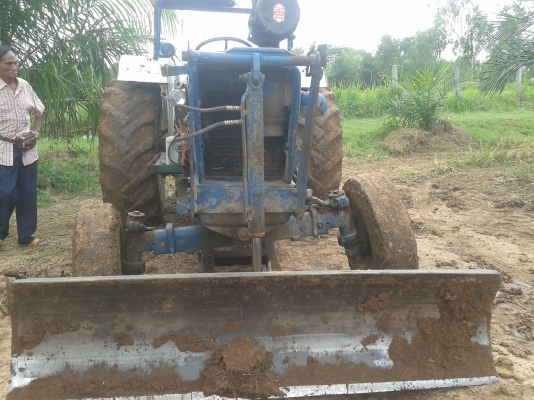 ขายรถไถฟอร์ด 77 T3 มีเล่ม พร้อมโอน ชุดปั้มหางเป็นของ6610( ผาน CMT)เครื่องฟิตใหม่ แรงดี ขายรถไถฟอร์ด 77 T3 มีเล่ม พร้อมโอน ชุดปั้มหางเป็นของ6610( ผาน CMT)เครื่องฟิตใหม่ แรงดี