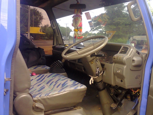 ขาย NPR 120 ฝาขาว ปี 39 ยาว 4.3  เฟืองF  เครื่องดี แชชซีสวย มีแอร์พร้อมครับ