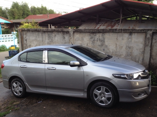 ขาย Honda city 2011  สีบรอนซ์  1500 cc. รถมือแรก สภาพสวย