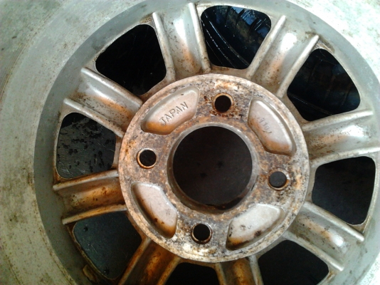 ขายล้อกล้วย 4 รู 110 ขอบ13/5.5 นิ้วขอบสวยเดิมๆ