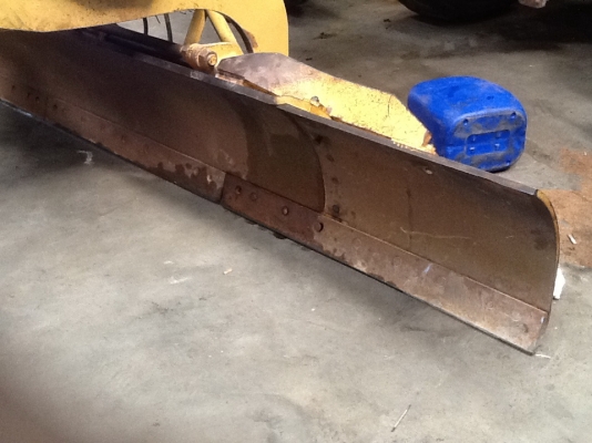 รถเกรด 140H ถึงไทยแล้วค่ะ สภาพดีและสวยมากค่ะ สนใจโทรหาเจี๊ยบเลยค่ะไม่ผิดหวัง 087-3310254 ค่ะ