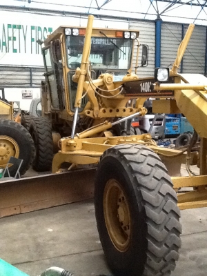 รถเกรด 140H ถึงไทยแล้วค่ะ สภาพดีและสวยมากค่ะ สนใจโทรหาเจี๊ยบเลยค่ะไม่ผิดหวัง 087-3310254 ค่ะ