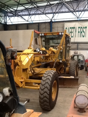 รถเกรด 140H ถึงไทยแล้วค่ะ สภาพดีและสวยมากค่ะ สนใจโทรหาเจี๊ยบเลยค่ะไม่ผิดหวัง 087-3310254 ค่ะ