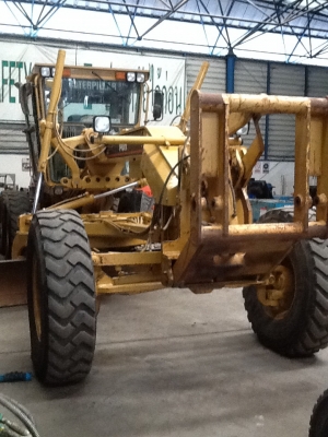 รถเกรด 140H ถึงไทยแล้วค่ะ สภาพดีและสวยมากค่ะ สนใจโทรหาเจี๊ยบเลยค่ะไม่ผิดหวัง 087-3310254 ค่ะ