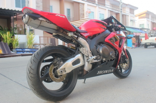 ++ขาย HONDA CBR1000RR ปี2006 สภาพเยี่ยมๆ +++รับเทริน