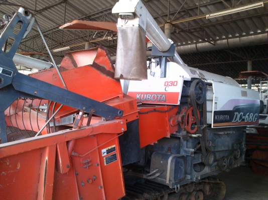 รถเกี่ยว DC-68G