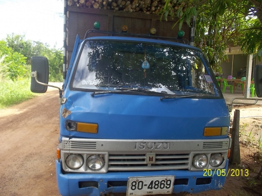 ขาย6ล้อกลางอิซูสุ เครื่อง100แรงทะเบียนเอกสารพร้อมโอน