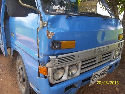 ขาย6ล้อกลางอิซูสุ เครื่อง100แรงทะเบียนเอกสารพร้อมโอน
