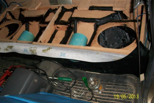 ตู้ใต้เบาะ mighty-x 10นิ้ว1คู่