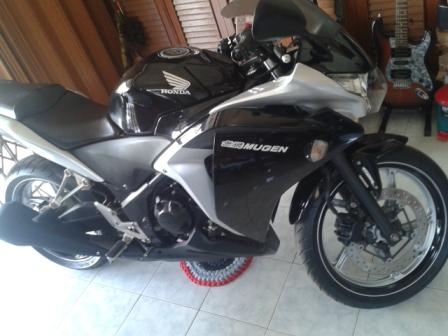 ขาย Honda CBR250R 2010 ดำ-เทา 75000