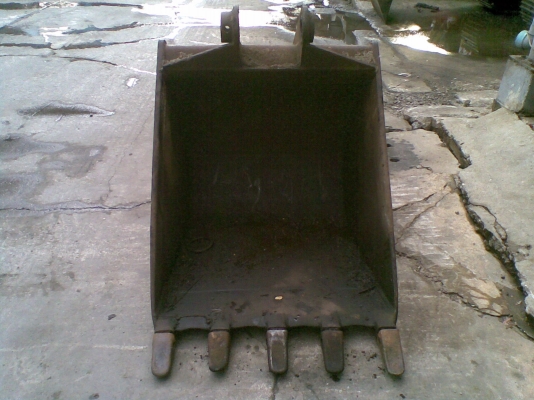 ต้องการขายบุ้งกี๋ pc60-1นำเข้าจากญี่ปุ่น