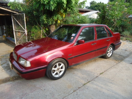 ขาย VOLVO 460 GLT ปี 37 เกียร์ธรรมดา  มีระบบเซ็นทรัลล็อค เบรค ABS กระจกไฟฟ้า