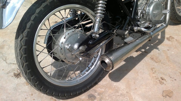 sr400 เดิมๆสักคัน inv ตัวจริง เรียบร้อย 51500 บาท sr400 เดิมๆสักคัน inv ตัวจริง เรียบร้อย 51500 บาท