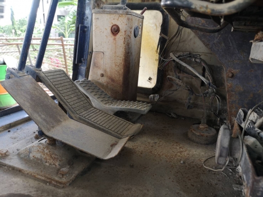 ปิดการขาย!!Komatsu pc200-3 ช่วงล่างเต็ม บูมอาร์มสวย มีลายหัวเจาะ ไม่จุกจิกเรื่องไฟฟ้า พร้อมใช้งาน รา