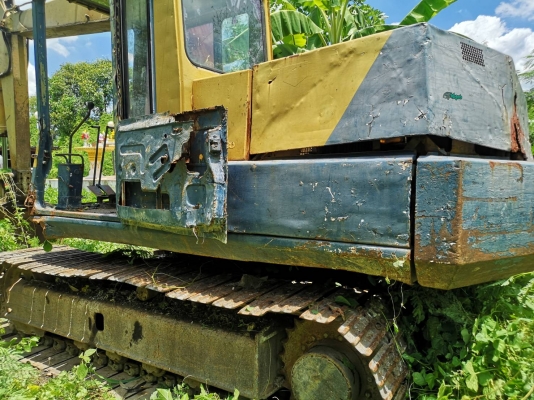 ปิดการขาย!!komatsu pc100-3 ใช้งานได้ แต่โซ่บาง ราคาไม่แพง