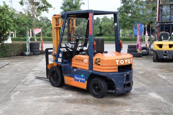 Toyota 5FD25 ยก2.5ตัน เสา3เมตร แผงงาสไลด์ นำเข้าจากญี่ปุ่น