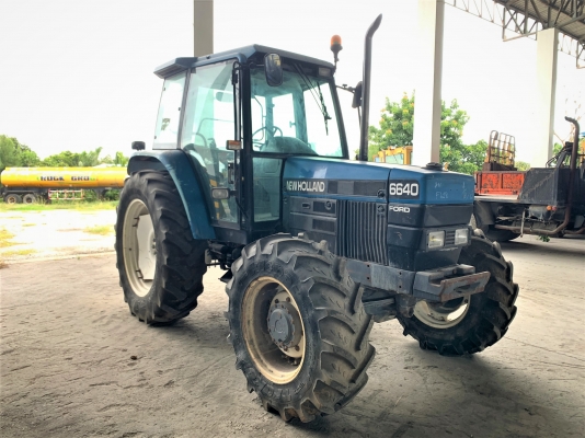 ขายรถไถ New Holland 6640 เก่านอกแท้ 90 แรงม้า 4 สูบ เกียร์ 16x16 รถสวยพร้อมใช้งานครับ