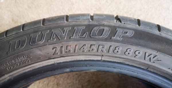 ขายยาง 215/45 r18 Dunlop (Japan) ปี15 4เส้น 2,000.- ขายยาง 215/45 r18 Dunlop (Japan) ปี15 4เส้น 2,000.-