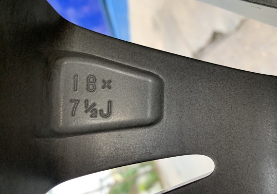 ล้อแม็กป้ายแดง Toyota Vellfire Alphard รุ่นใหม่ ขอบ 18 พร้อมยางป้ายแดง 235-50-18 TOYO ปี 19 (Made in JAPAN) สวยกริ๊บ ล้อแม็กป้ายแดง Toyota Vellfire Alphard รุ่นใหม่ ขอบ 18 พร้อมยางป้ายแดง 235-50-18 TOYO ปี 19 (Made in JAPAN) สวยกริ๊บ