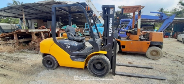 SALE !!ลดกระหน่ำ FROM JAPAN FORKLIFT KOMATSU FD30T-17 รถยกรุ่นใหม่ ปี2011 ขนาด 3 ตัน / เสาสูง 3 เมตร /เกียร์ออโต้ SALE !!ลดกระหน่ำ FROM JAPAN FORKLIFT KOMATSU FD30T-17 รถยกรุ่นใหม่ ปี2011 ขนาด 3 ตัน / เสาสูง 3 เมตร /เกียร์ออโต้