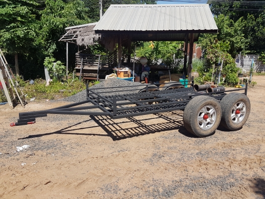 สาลี่พ่วงรถไถเล็ก