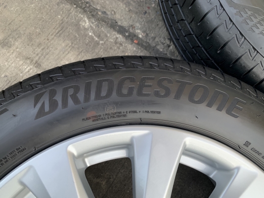 ล้อแม็ก Toyota Camry รุ่นใหม่ล่าสุด ขอบ 17 พร้อมยาง 215-55-17 Bridgestone ปี 19