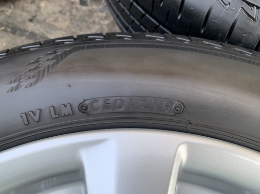ล้อแม็ก Toyota Camry รุ่นใหม่ล่าสุด ขอบ 17 พร้อมยาง 215-55-17 Bridgestone ปี 19