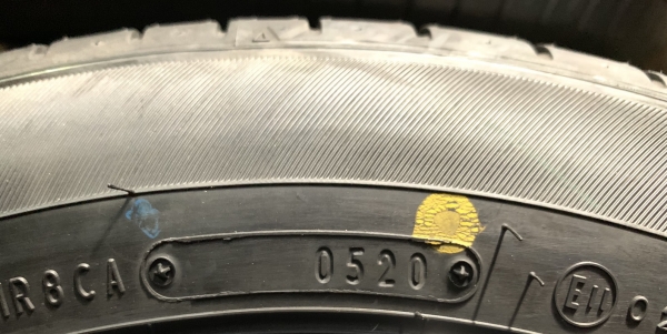 ยางใหม่ป้ายแดง 185-60-15 Dunlop ปี 20 สวยกริ๊บๆ