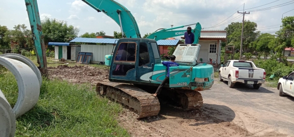 ขายรถรถแบคโฮ kobelco sk200-3 บูมยาว ขายรถรถแบคโฮ kobelco sk200-3 บูมยาว