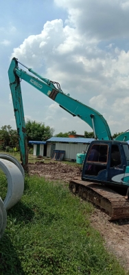 ขายรถรถแบคโฮ kobelco sk200-3 บูมยาว
