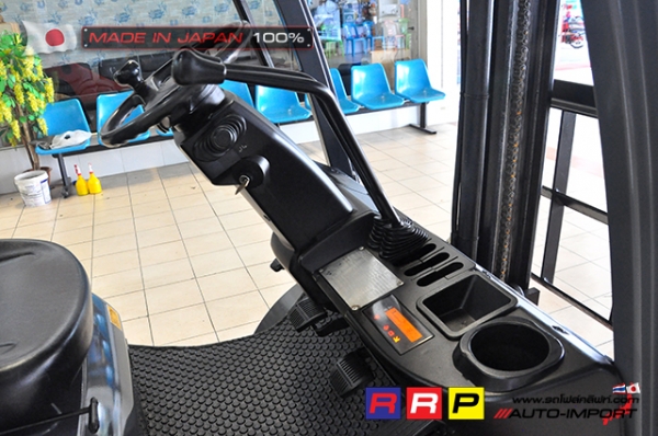 ขายรถโฟล์คลิฟท์มือสอง TOYOTA รุ่น 8FD25-30761 นำเข้าจากประเทศญี่ปุ่น 100\% ไม่เคยใช้งานในไทย