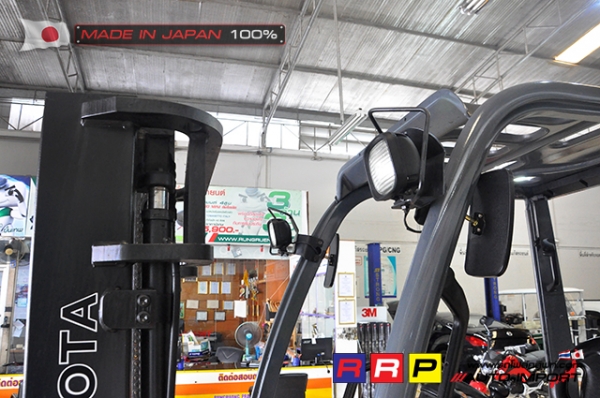 ขายรถโฟล์คลิฟท์มือสอง TOYOTA รุ่น 8FD25-30761 นำเข้าจากประเทศญี่ปุ่น 100\% ไม่เคยใช้งานในไทย