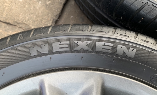 ล้อแม็ก Toyota Yaris ขอบ 16 สีรมดำ แถมยาง 205-45-16 Nexen ปี 16 ล้อแม็ก Toyota Yaris ขอบ 16 สีรมดำ แถมยาง 205-45-16 Nexen ปี 16