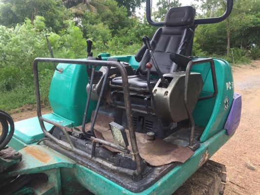 ขายครับ PC 30-7 ปั้มนิ้ว เครื่องดี ปั้มแรง ระบบดี พร้อมใช้ (เอกสารซื้อขาย) ราคา 275,000 บาท รถอยู่ อ.เดิมบาง สุพรรณบุรี สนใจ 0892334263