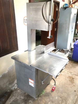 เลื่อยตัดกระดูก