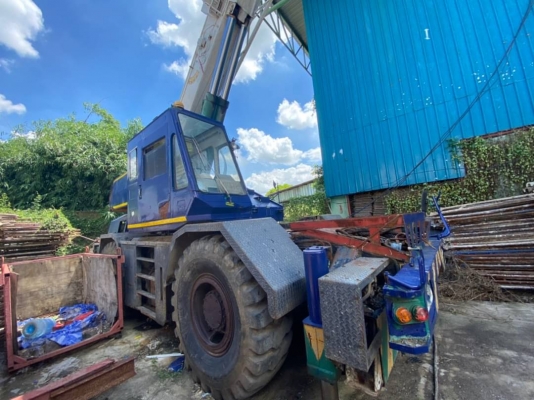 ขาย 895,000 รถเครน 4 ล้อ 25 ตัน Tanado TR250 M
