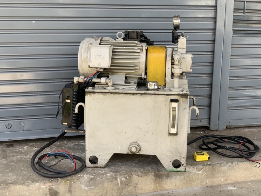 ขายชุดปั๊มน้ำมันไฮโดรลิค Vane pump พร้อมมอเตอร์ Mitsubishi 3HP. 380V พร้อมชุดวาล์วคอนโทรล 24Vdc 1ชุด และแผงระบายอากาศ สภาพสวยใหม่มาก พร้อมใช้งาน ขายชุดปั๊มน้ำมันไฮโดรลิค Vane pump พร้อมมอเตอร์ Mitsubishi 3HP. 380V พร้อมชุดวาล์วคอนโทรล 24Vdc 1ชุด และแผงระบายอากาศ สภาพสวยใหม่มาก พร้อมใช้งาน