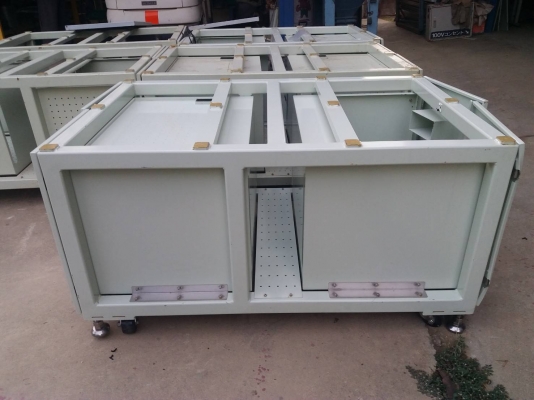 โครงเครื่องจักร ขนาด 80x127x65 ซม.มีลูกล้อ 4 ล้อขาปรับระดับ 4 อัน โครงเหล็กหนามาก หนักประมาณ 80 โล ส โครงเครื่องจักร ขนาด 80x127x65 ซม.มีลูกล้อ 4 ล้อขาปรับระดับ 4 อัน โครงเหล็กหนามาก หนักประมาณ 80 โล ส