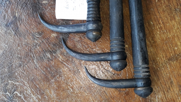 ขายขอสับช้างด้ามไม้ อันละ500฿ ขายขอสับช้างด้ามไม้ อันละ500฿